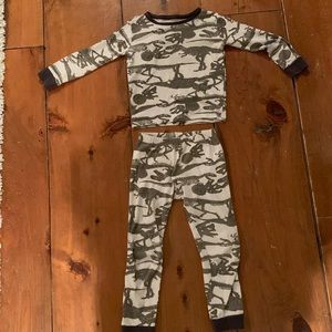 Boys dinosaur bone pajamas size 7